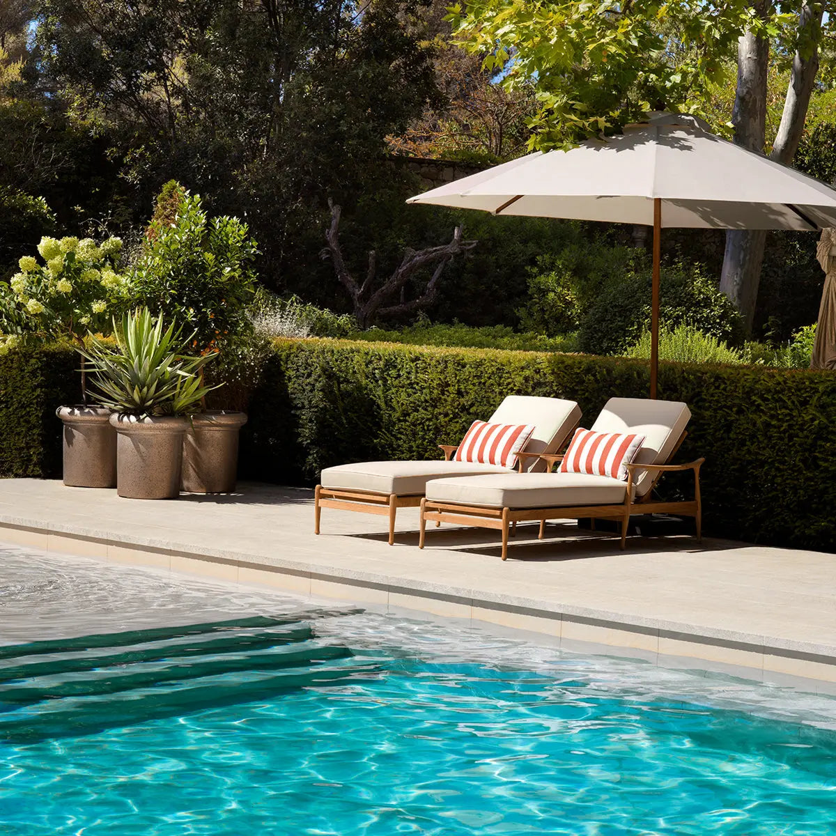 Outdoor Daybed Manzo Eichholtz