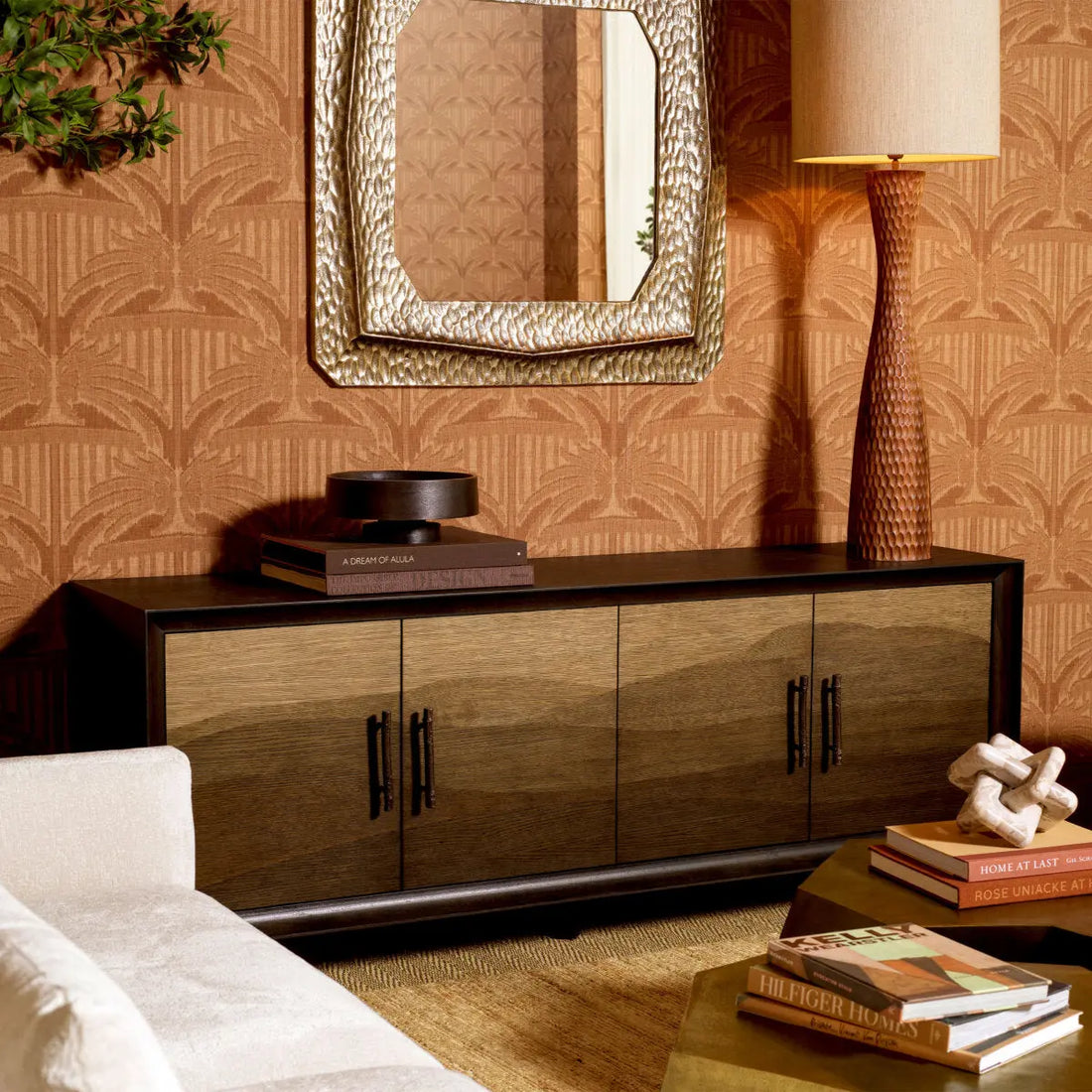 Dresser Chinnery Eichholtz