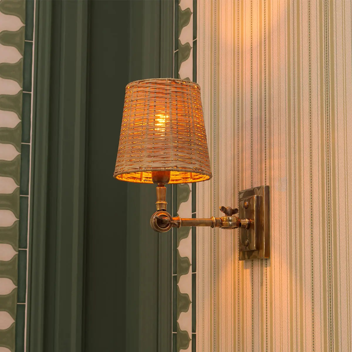 Wall Lamp Wentworth Single Eichholtz