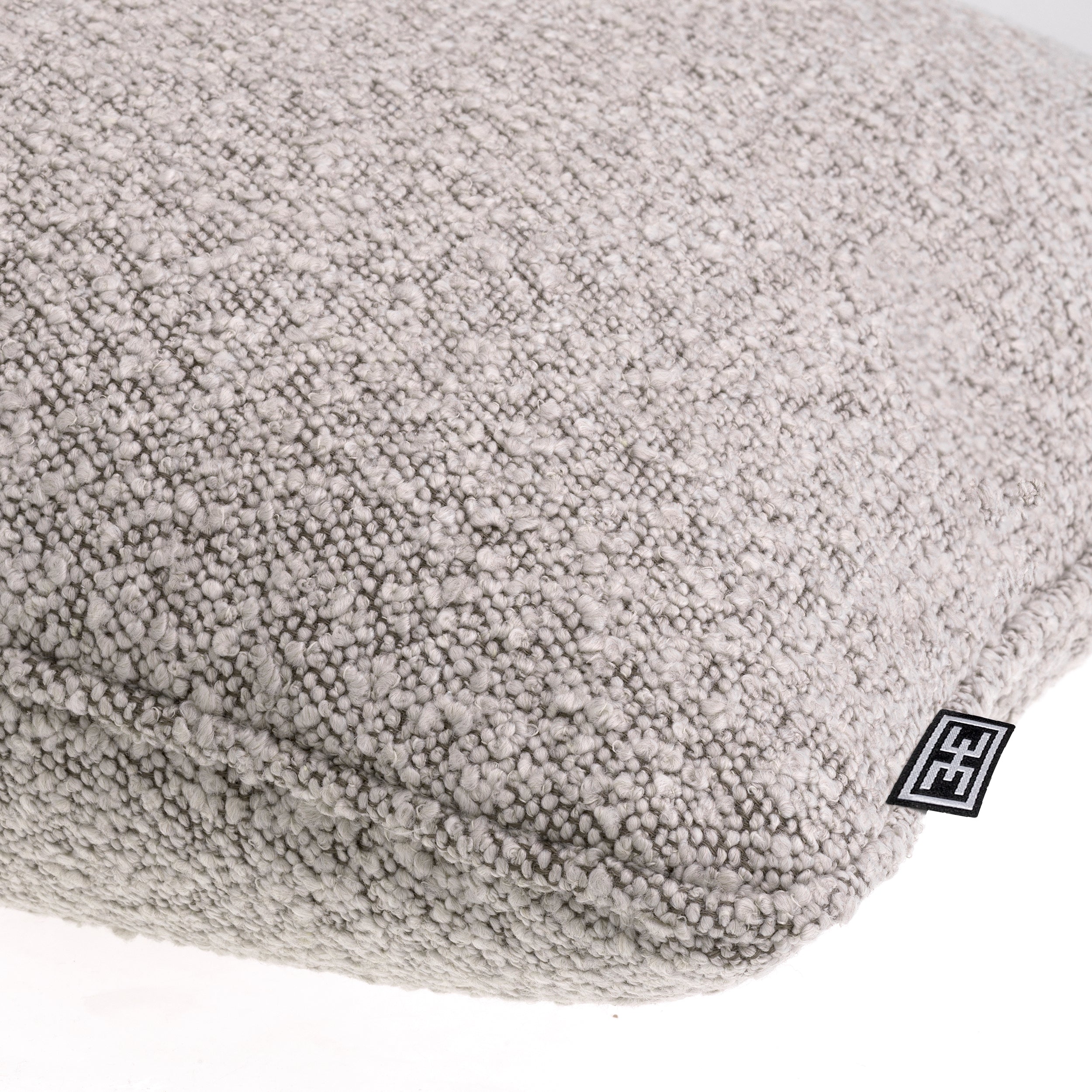 Cushion Bouclé L