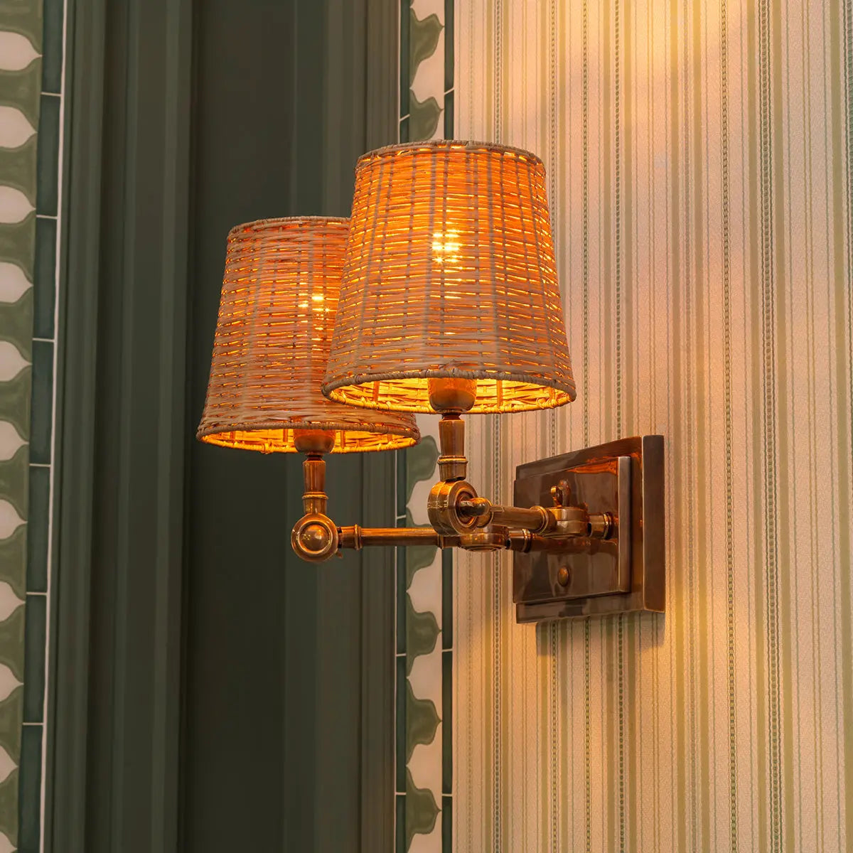 Wall Lamp Wentworth Double Eichholtz
