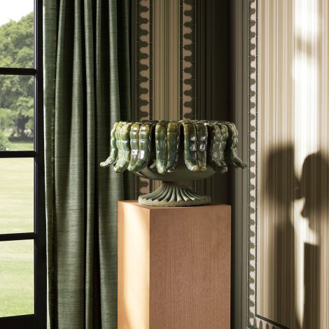 Outdoor Planter Grantham green finish