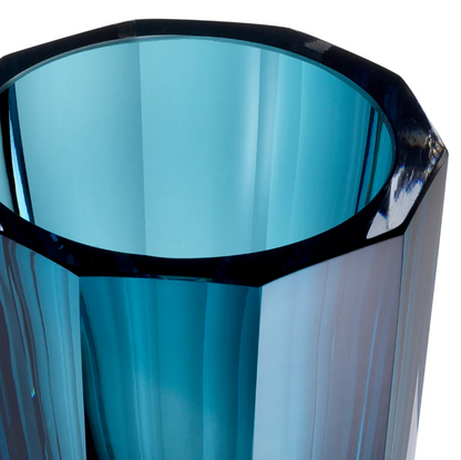 Vase Chavez L